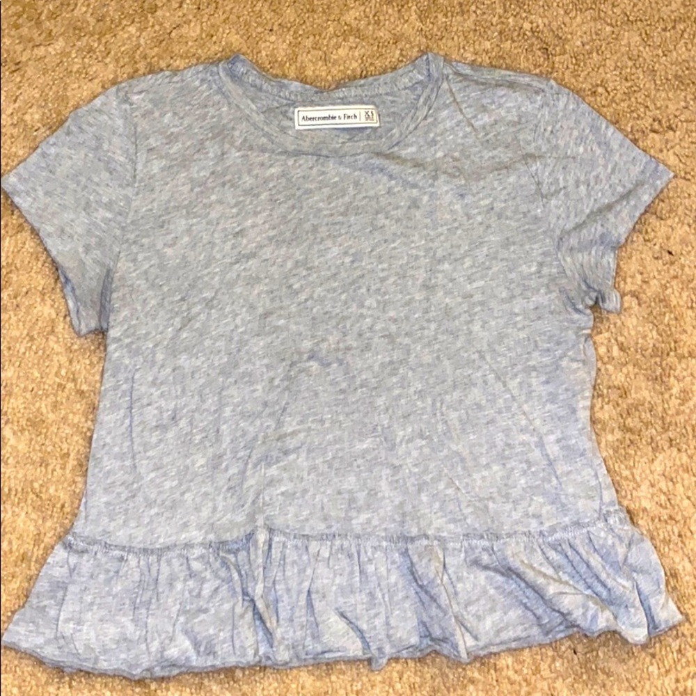 Abercrombie & Fitch grey tee.